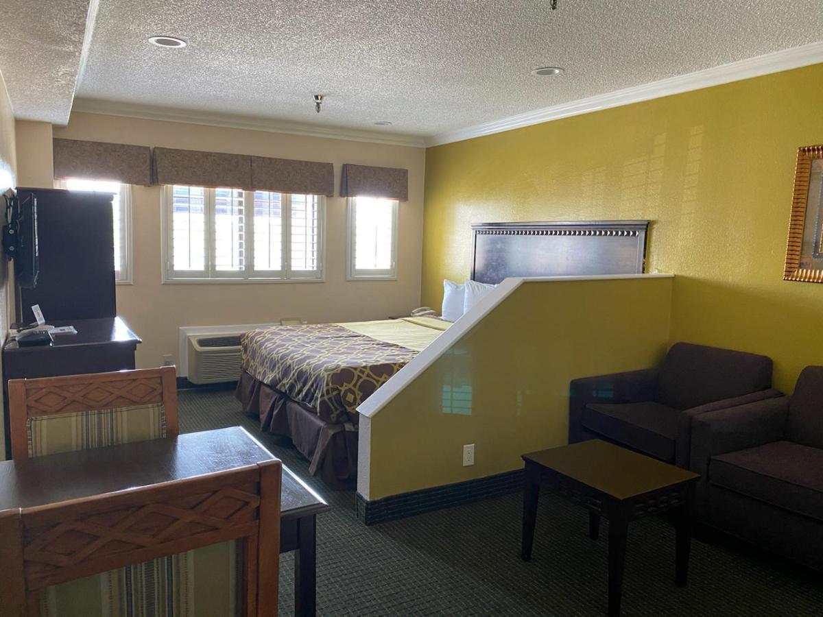 Travelodge By Wyndham Chatsworth Los Angeles Exterior foto