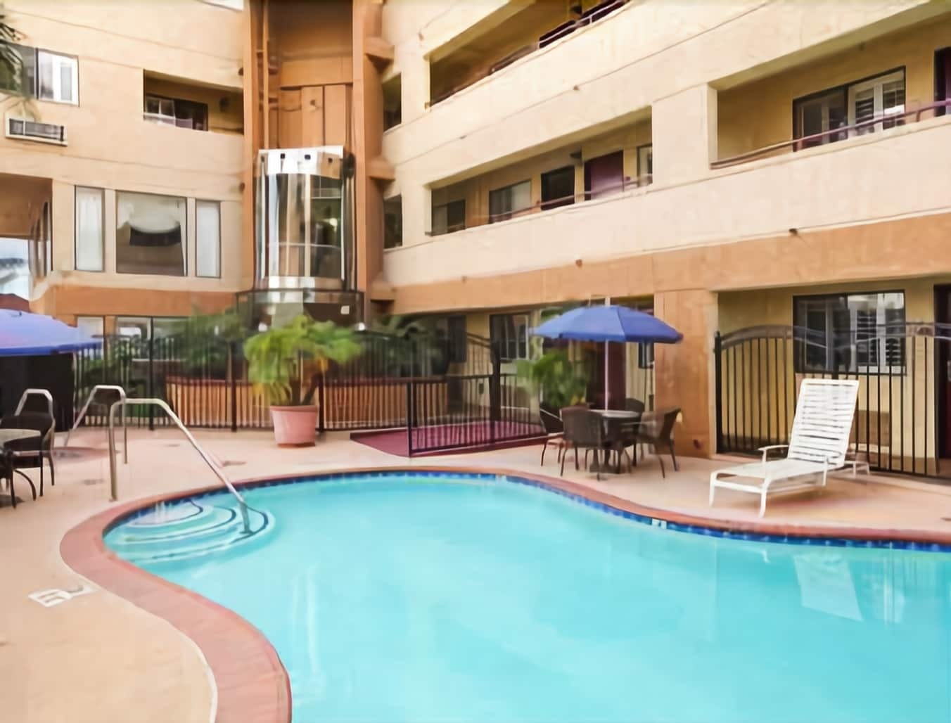 Travelodge By Wyndham Chatsworth Los Angeles Einrichtungen foto