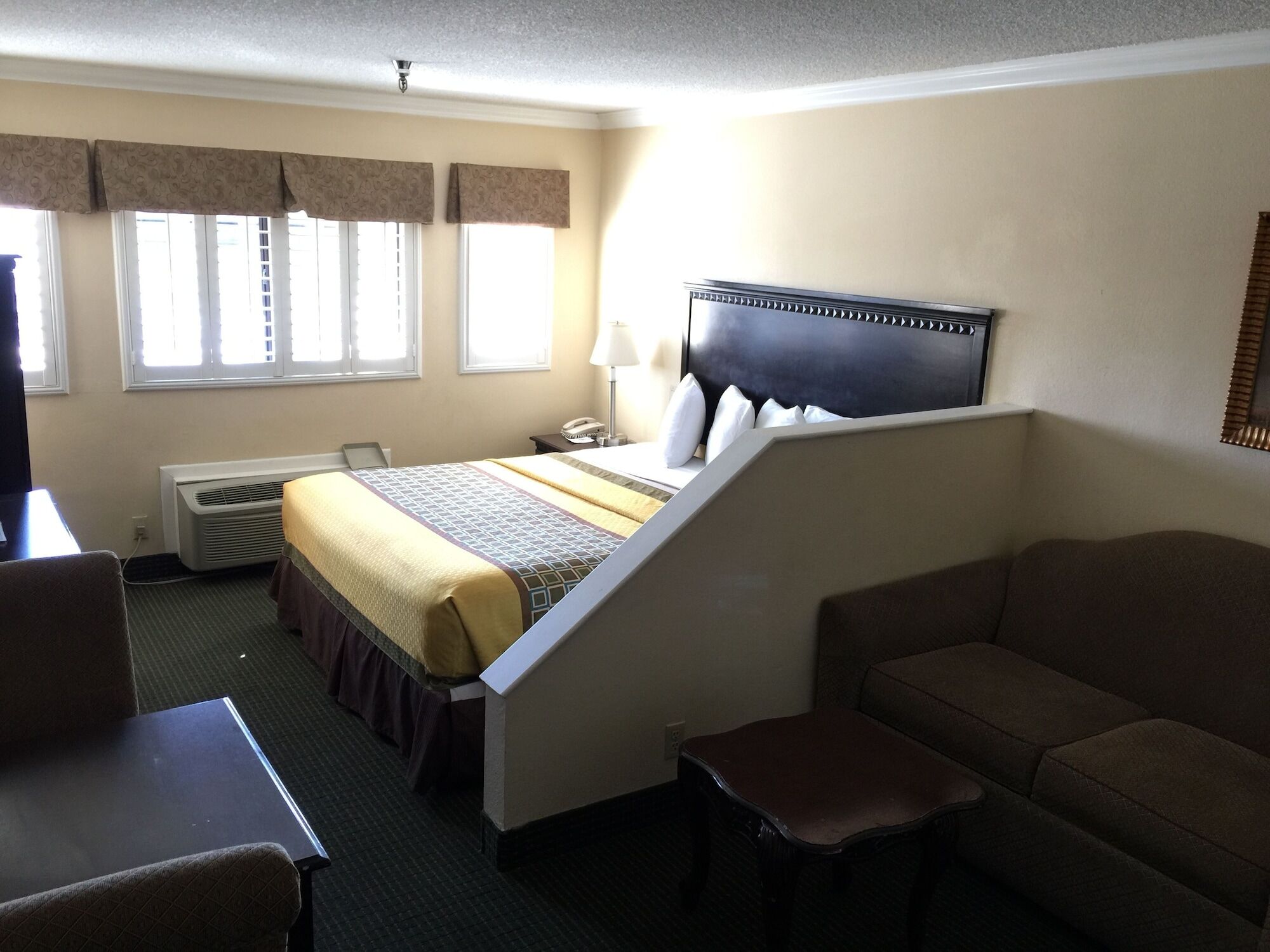 Travelodge By Wyndham Chatsworth Los Angeles Exterior foto