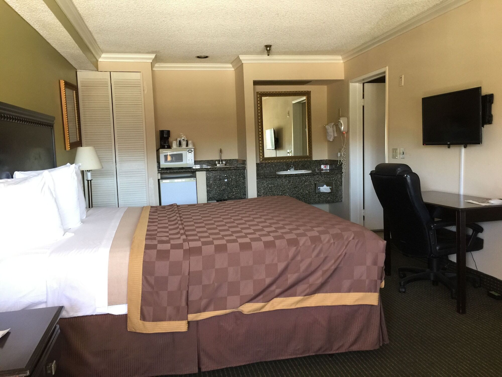Travelodge By Wyndham Chatsworth Los Angeles Exterior foto